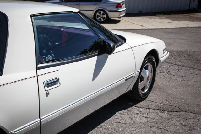1988 Buick Reatta - photo 13