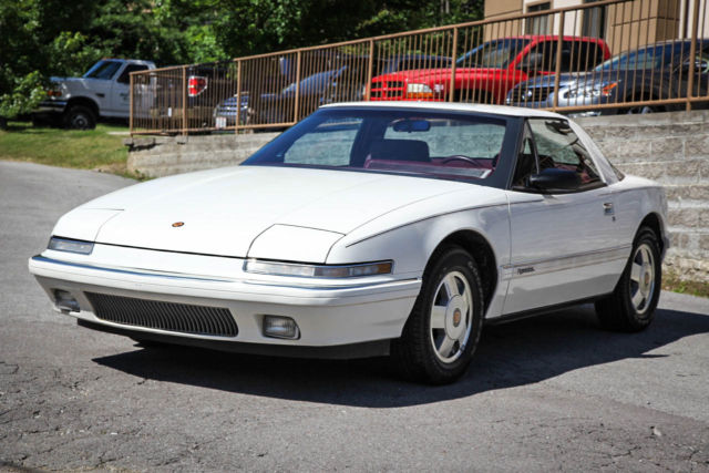 1988 Buick Reatta - photo 2
