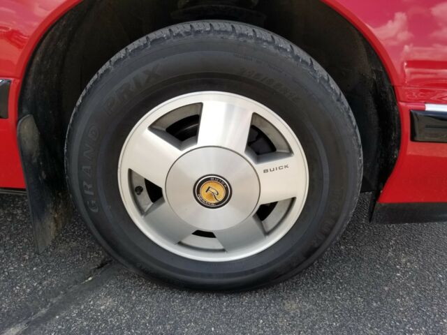 1988 Buick Reatta - photo 8