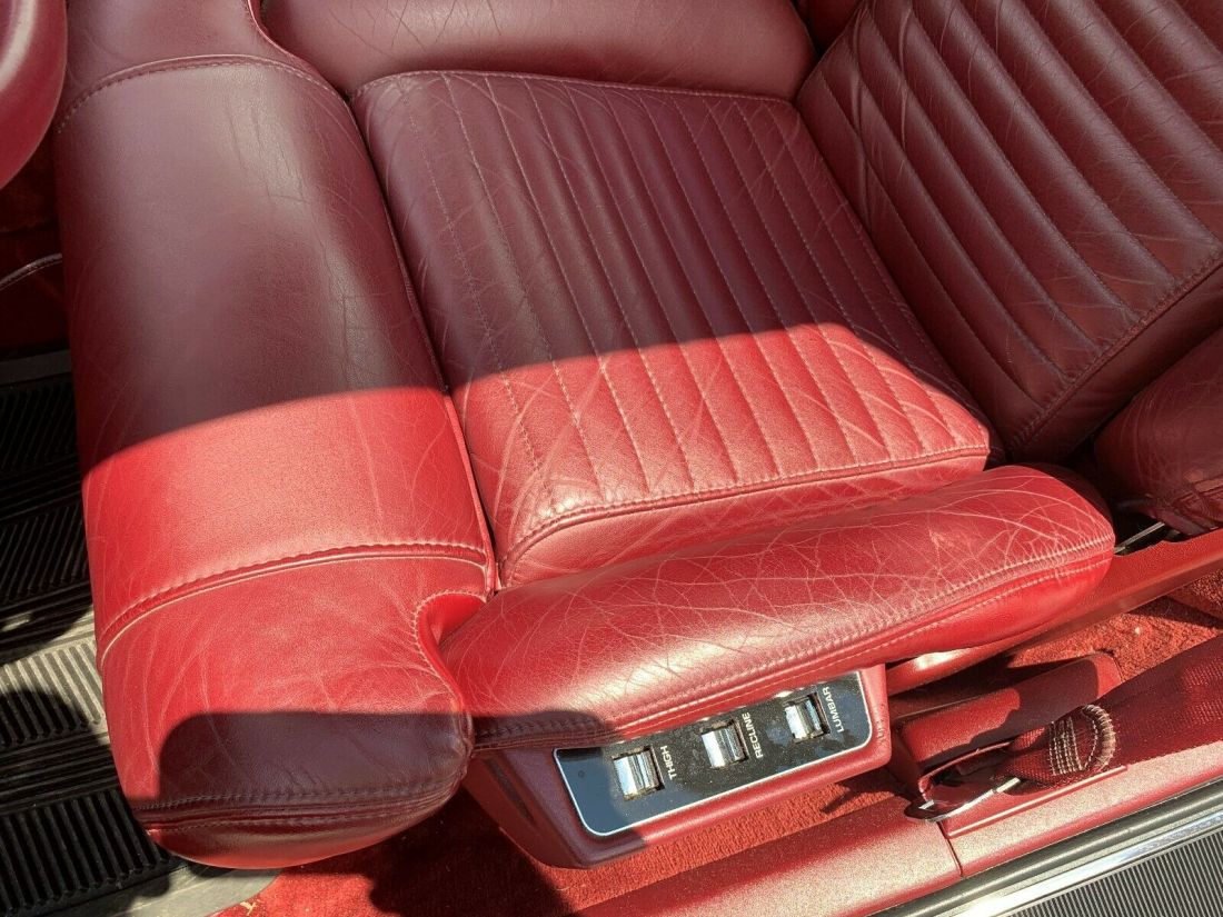 1988 Buick Reatta - photo 10
