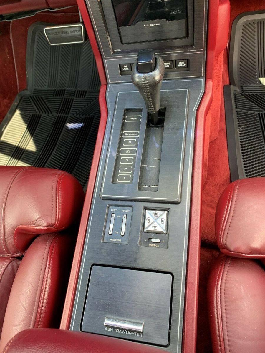 1988 Buick Reatta - photo 11