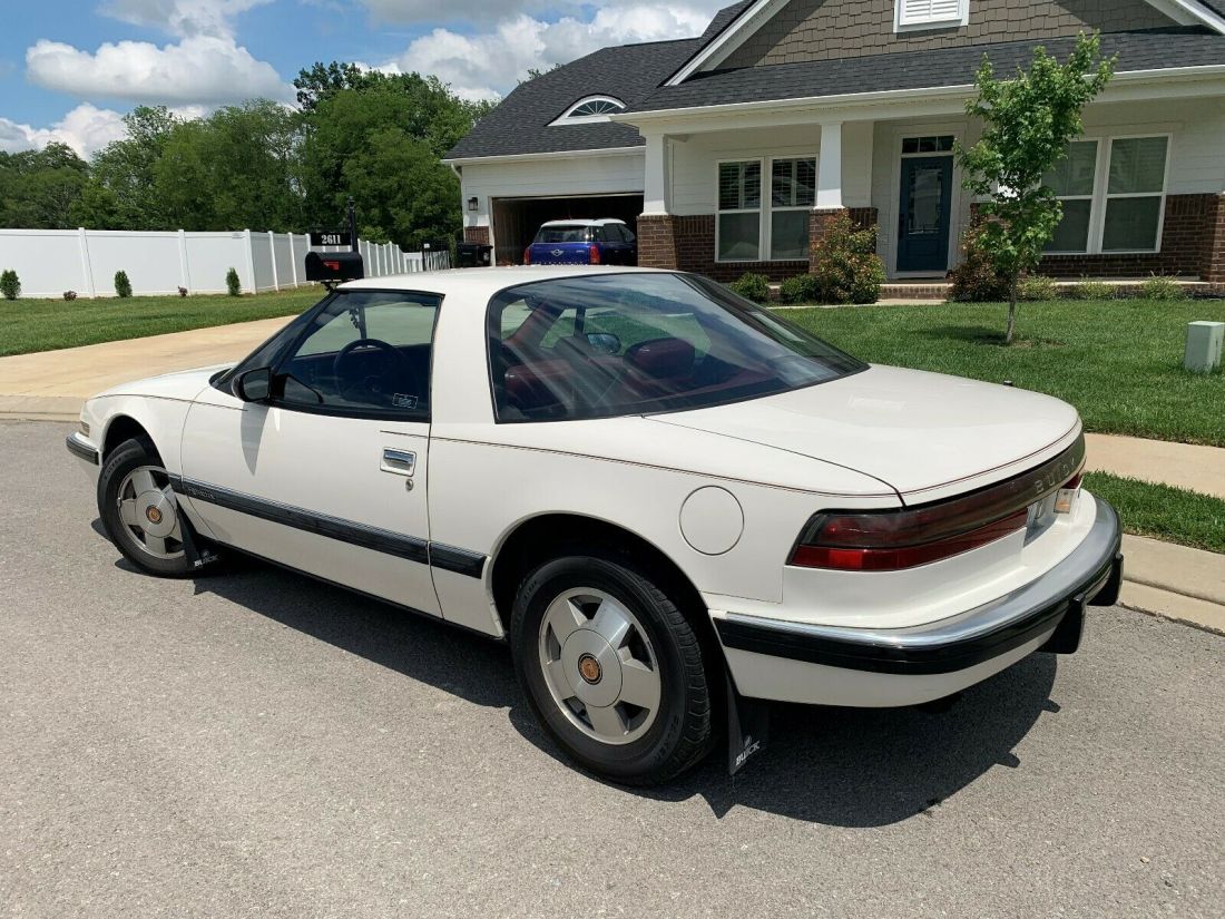 1988 Buick Reatta - photo 2