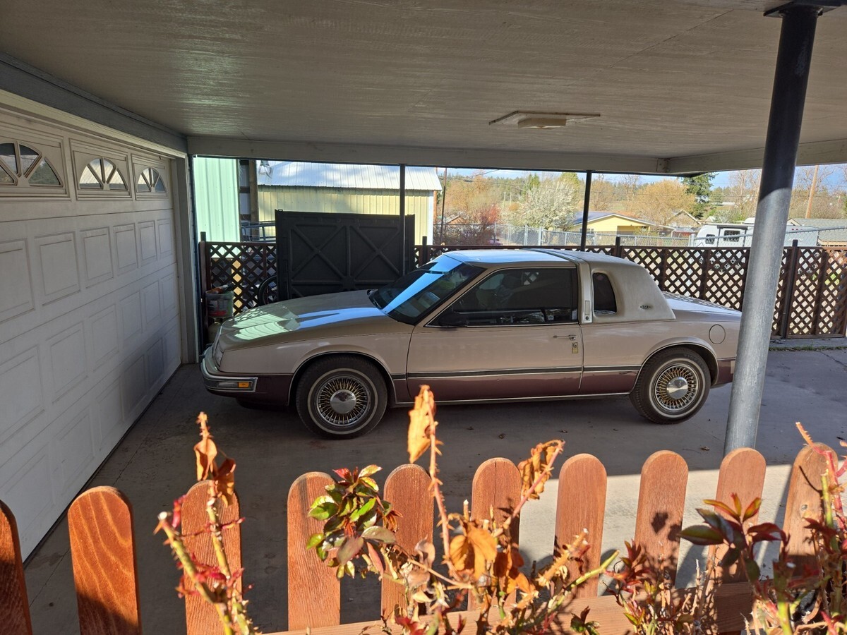 1988 Buick Riviera - photo 10