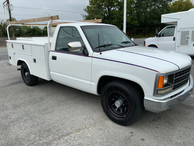 1988 C2500 Cheyenne Used 5L V8 16V Automatic RWD 1988 Chevrolet C/K Pickup 2500 C2500 Cheyenne