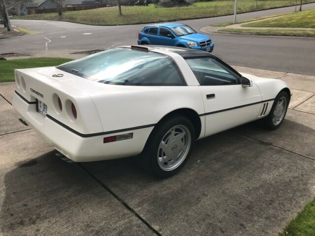 1988 Chevrolet Corvette - photo 3