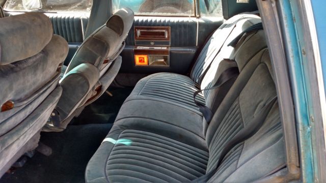 1988 Cadillac Brougham - photo 4