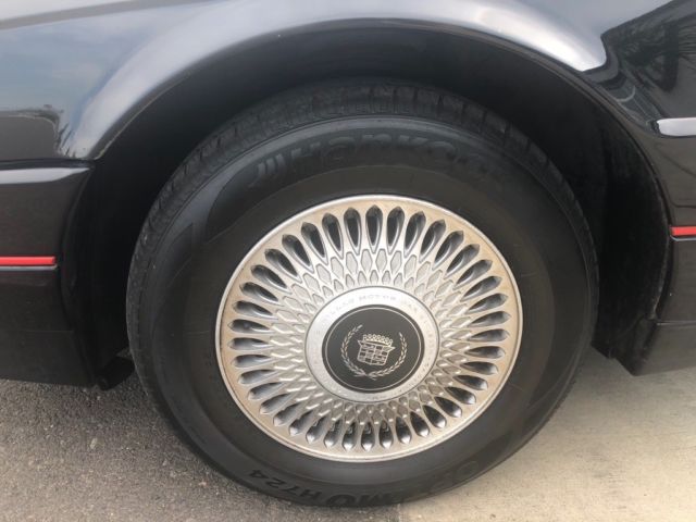 1988 Cadillac Allante - photo 2