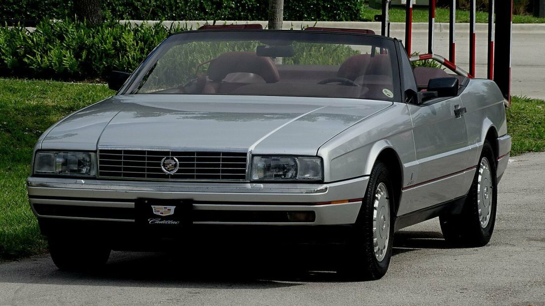 1988 CADILLAC ALLANTE TWO FLA. OWNERS 44,000 MILES BOTH TOPS LIMITED PRODUCTION 1988 Cadillac Allante ROADSTER BOTH TOPS