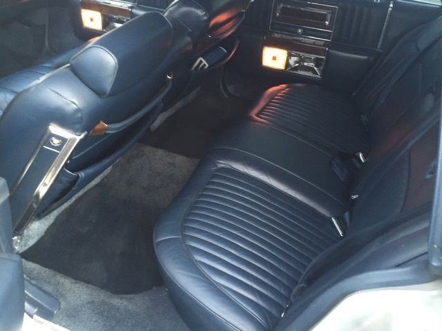 1988 Cadillac Brougham - photo 9