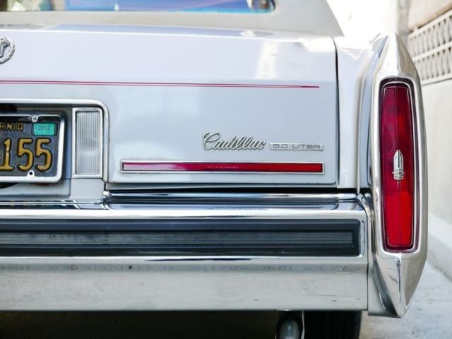 1988 Cadillac Brougham 5,0 L V8 114,710 Low Miles - photo 10