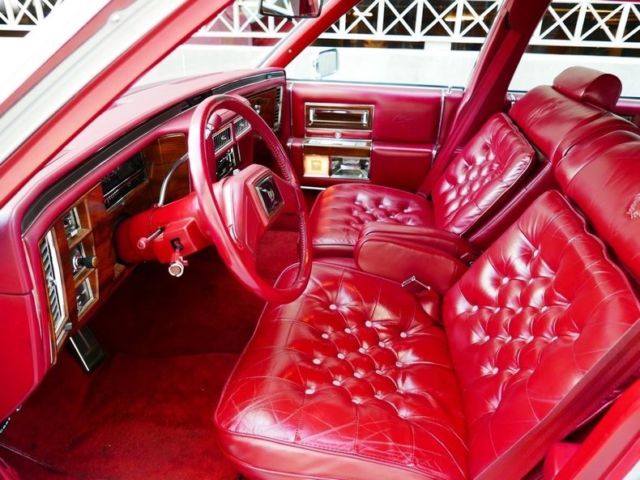 1988 Cadillac Brougham 5,0 L V8 114,710 Low Miles - photo 12