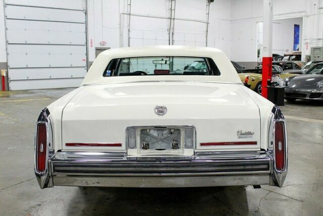1988 Cadillac Brougham -- - photo 4