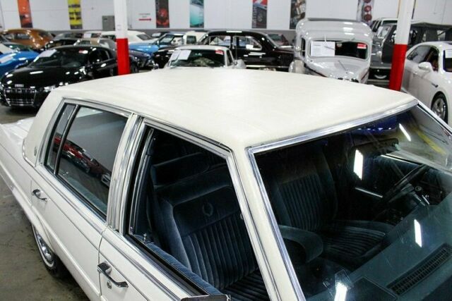 1988 Cadillac Brougham -- - photo 9