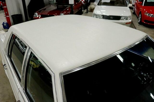 1988 Cadillac Brougham -- - photo 10
