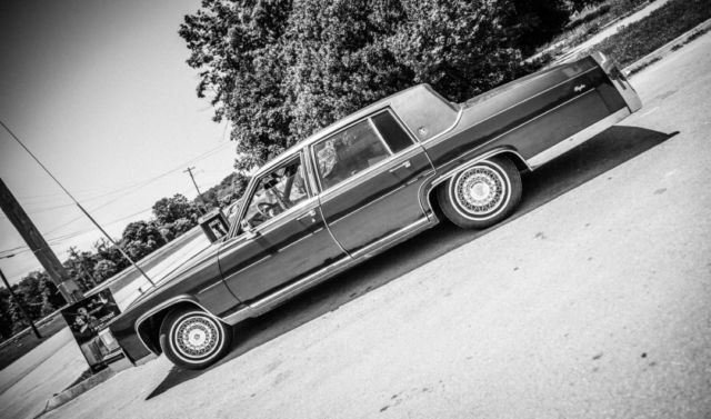 1988 Cadillac Brougham Base Sedan 4-Door - photo 5