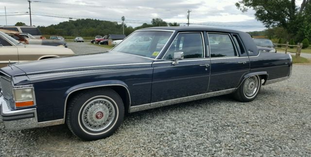 1988 Cadillac Brougham - photo 2