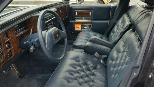 1988 Cadillac Brougham - photo 3