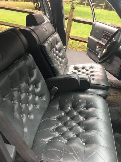 1988 Cadillac Brougham - photo 12