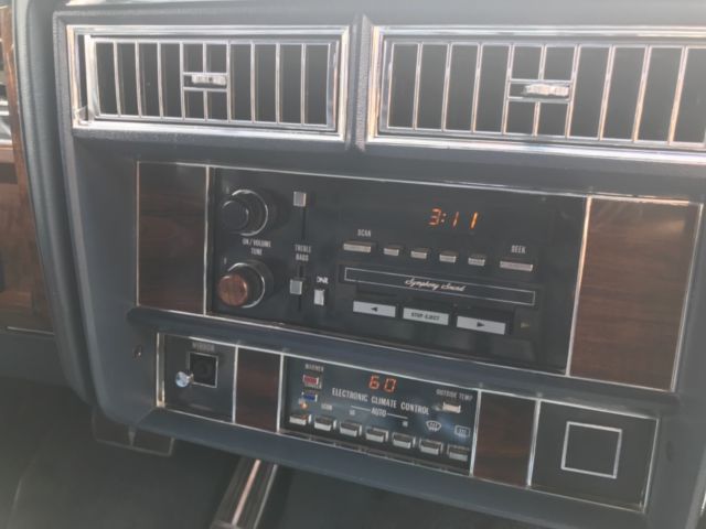 1988 Cadillac Brougham D elegance - photo 13