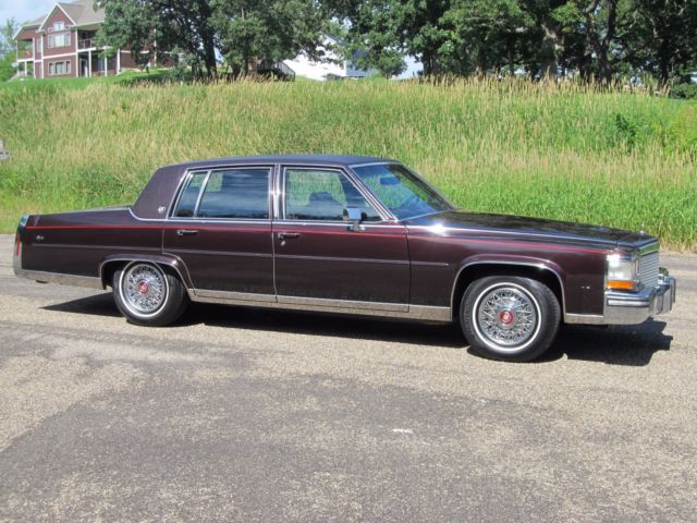 1988 Cadillac Brougham - photo 10