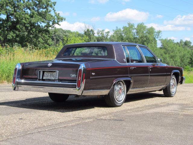 1988 Cadillac Brougham - photo 11