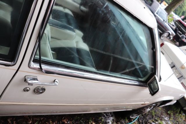 1988 Cadillac DeVille - photo 11
