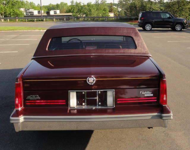 1988 Cadillac DeVille Landau - photo 10