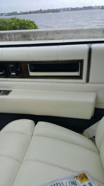 1988 Cadillac DeVille - photo 12