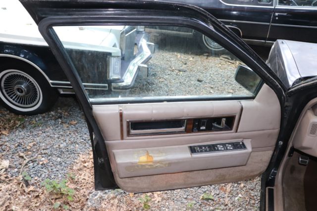 1988 Cadillac DeVille - photo 2