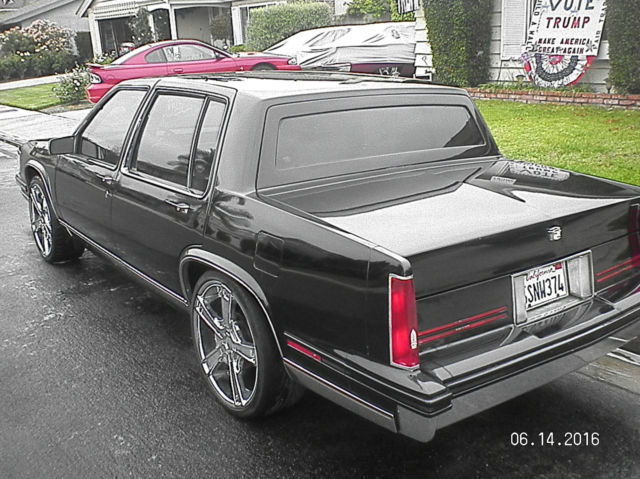 1988 Cadillac DeVille - photo 2