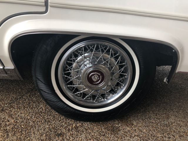 1988 Cadillac Brougham dElegance - photo 10