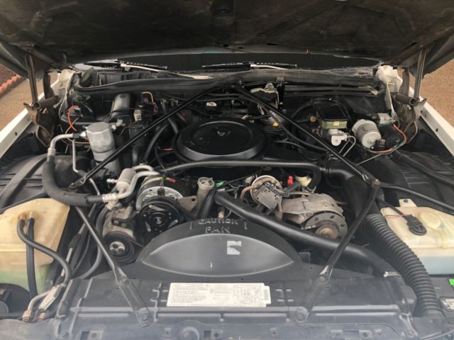 1988 Cadillac Brougham dElegance - photo 7