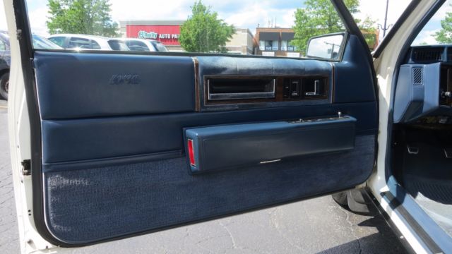 1988 Cadillac DeVille Couronne Edition - photo 10