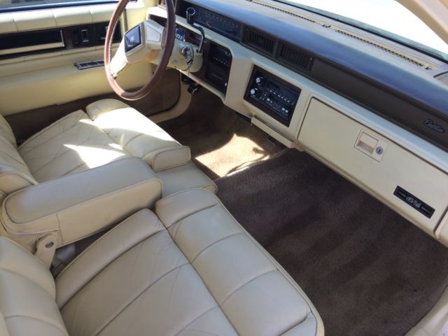 1988 Cadillac DeVille - photo 10
