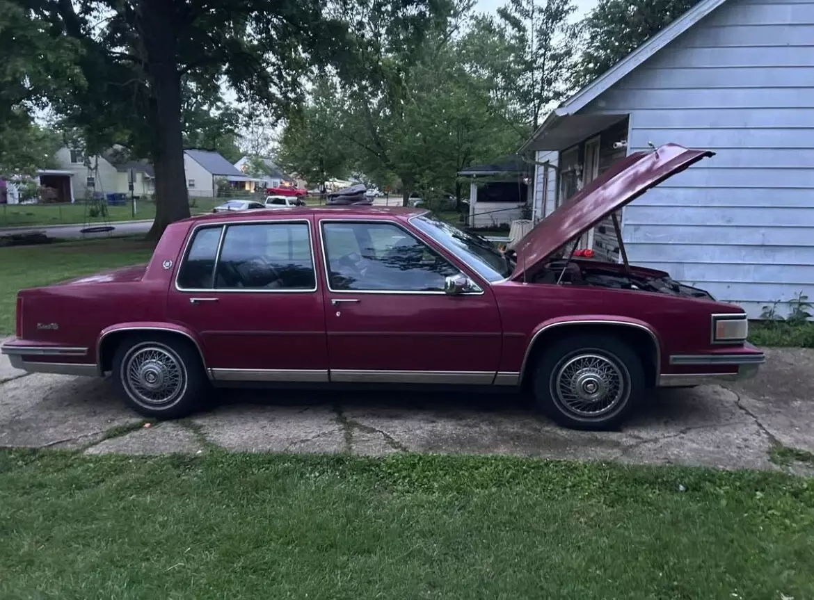1988 Cadillac DeVille Sedan Red 1988 Cadillac DeVille