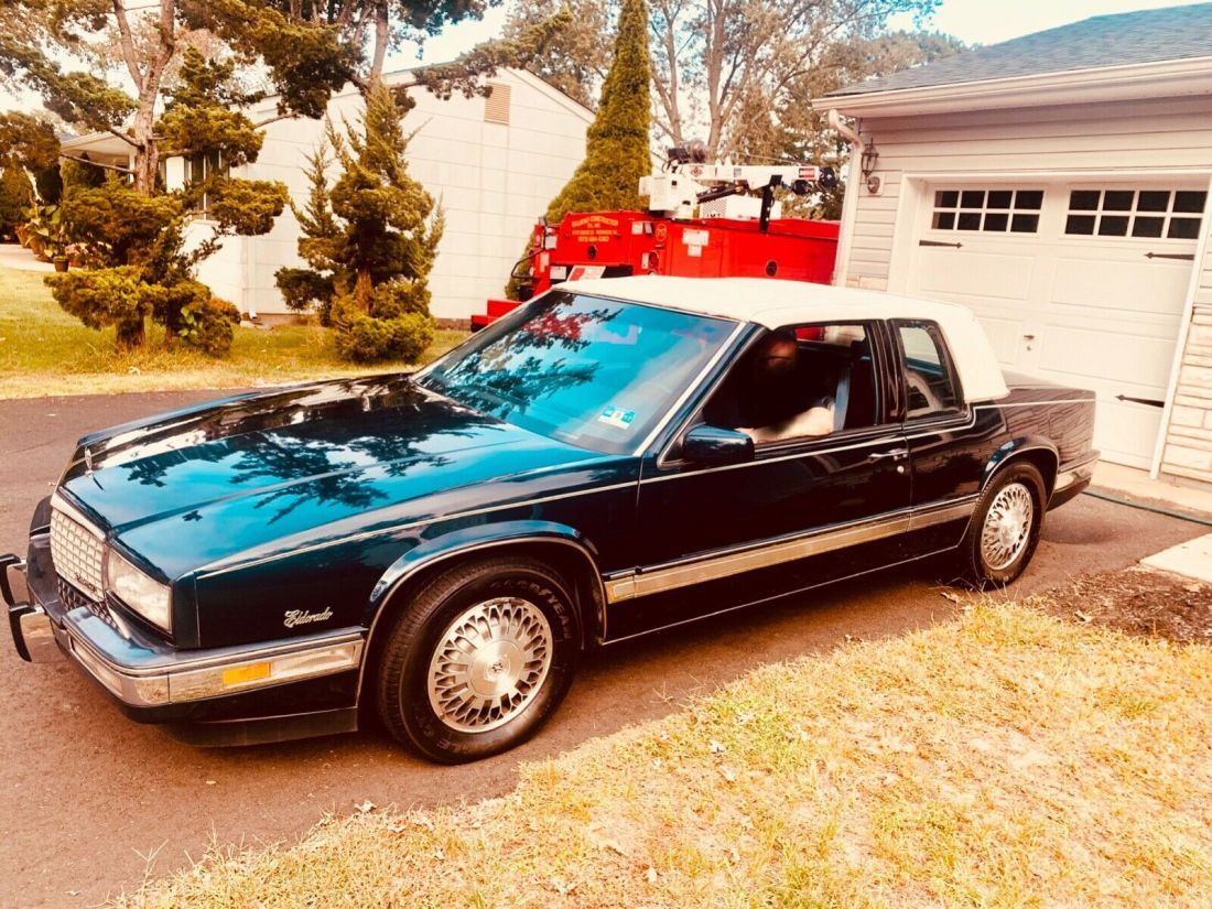 1988 Cadillac Eldorado coupe Blue and white one owner car was garage kept !! 1988 Cadillac Eldorado White and silver