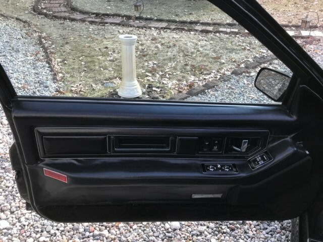 1988 Cadillac Eldorado B&G Custom - photo 5