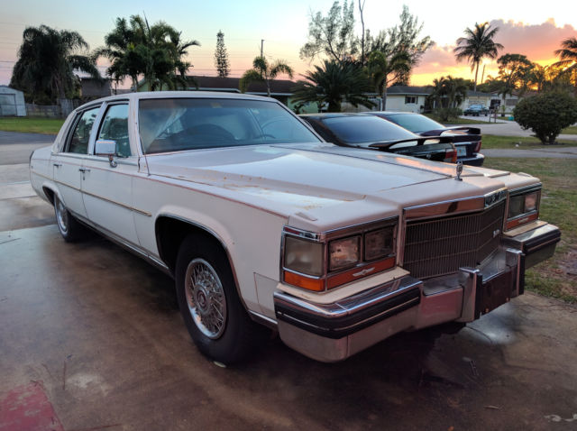 1988 cadillac fleetwood brougham classic car 1988 Cadillac Fleetwood Brougham