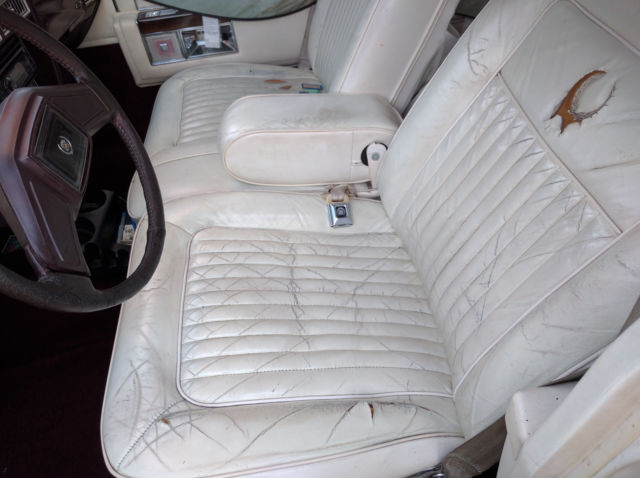 1988 Cadillac Fleetwood Brougham - photo 12