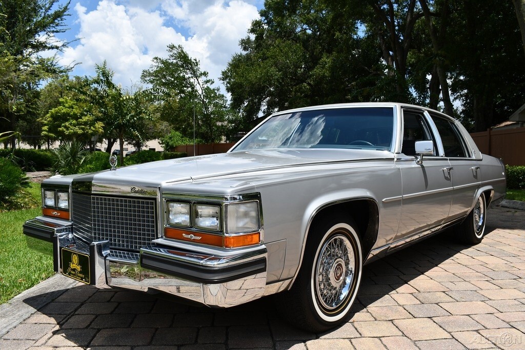 1988 Cadillac Brougham Clean Car fax Amazing original condition As New!! - photo 6