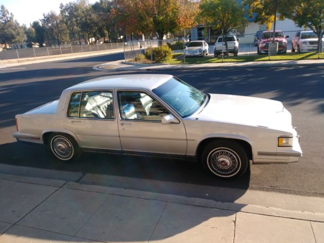 1988 Cadillac Fleetwood D'Dlegance quilted leather - photo 7