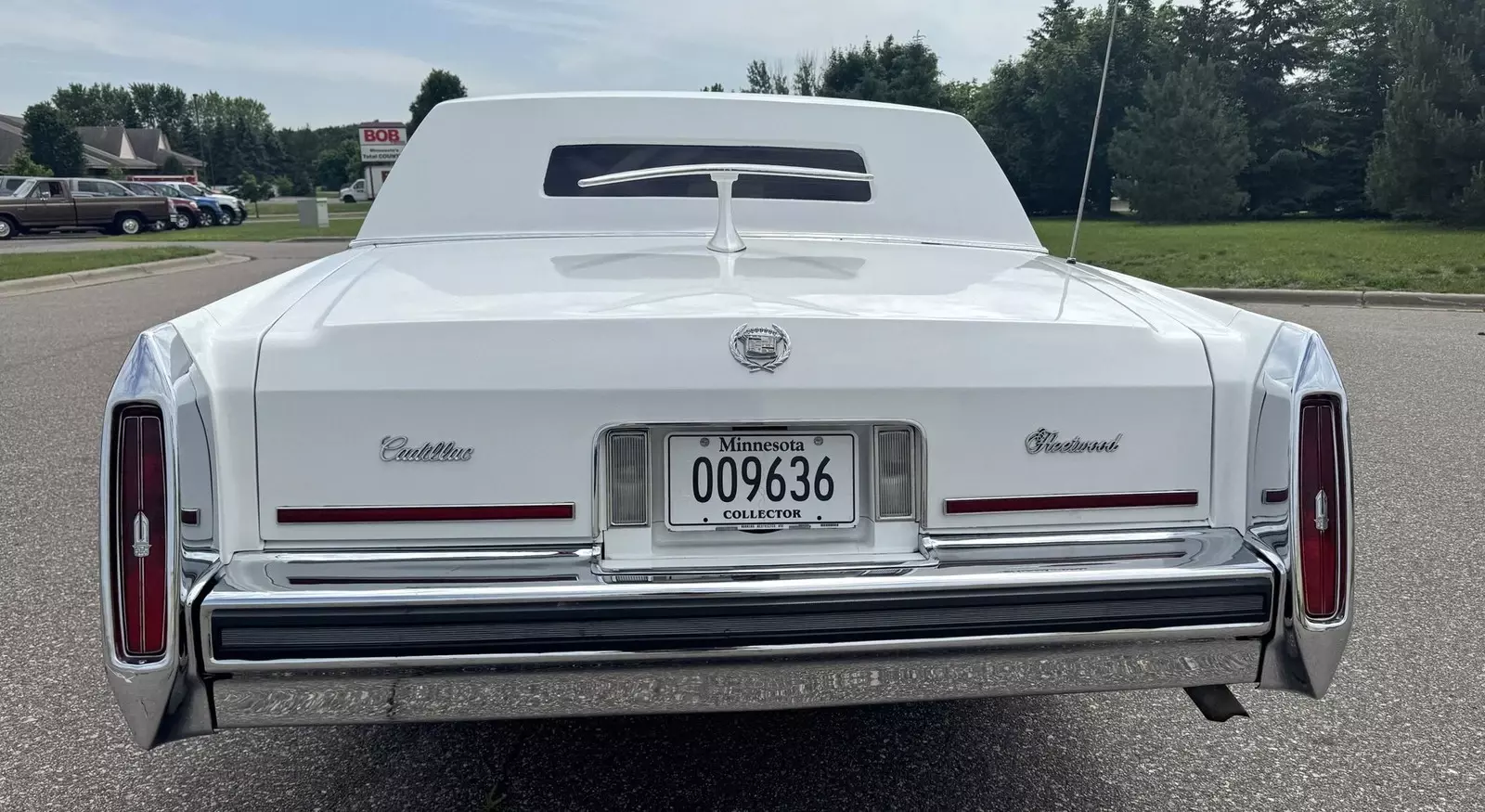 1988 Cadillac Fleetwood Brougham Limousine - photo 5