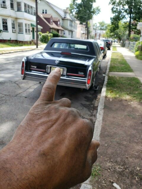 1988 Cadillac Fleetwood Brougham Limousine