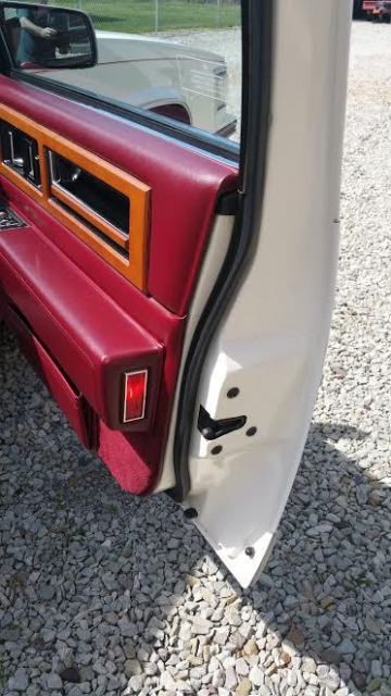 1988 Cadillac Fleetwood - photo 12