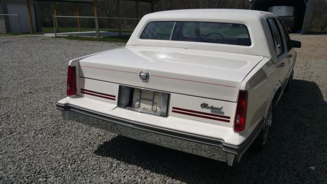 1988 Cadillac Fleetwood - photo 4