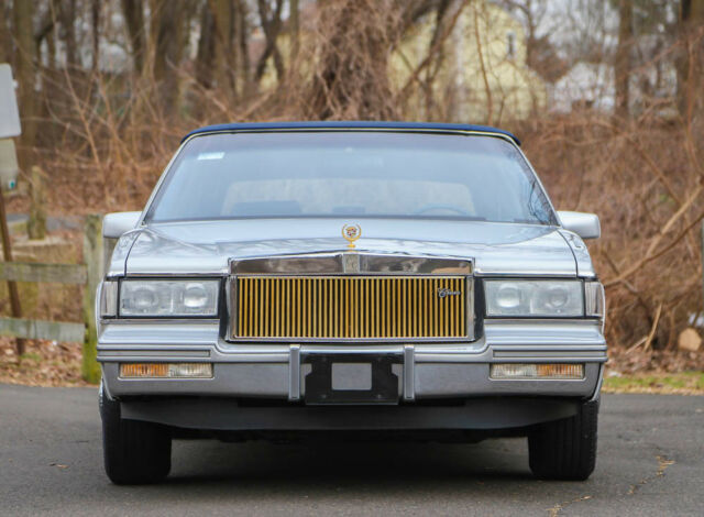 1988 Cadillac Fleetwood DElegance 1 Owner 52K Mi Texas Carriage Top CARFAX! - photo 12