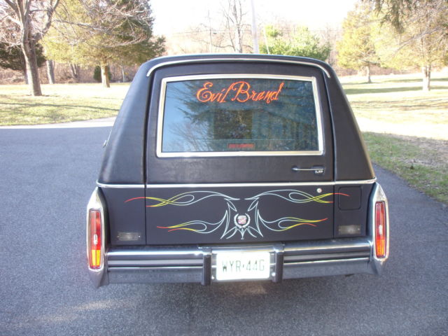 1988 Cadillac Brougham Hearse - photo 4