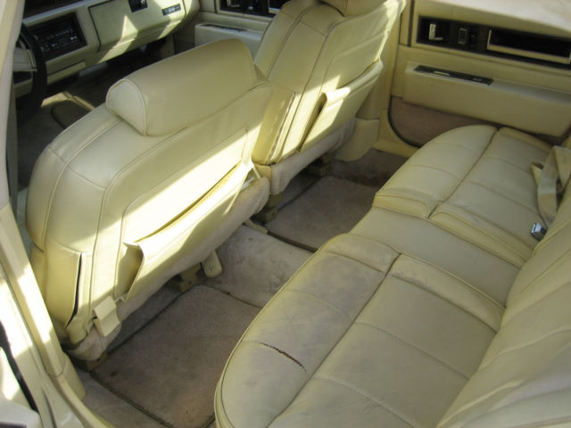 1988 Cadillac DeVille Standard - photo 10