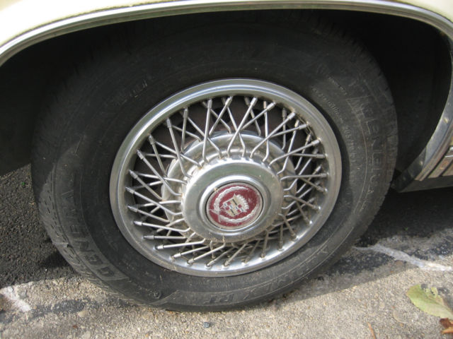 1988 Cadillac DeVille Standard - photo 12