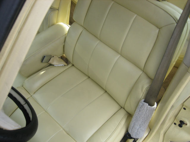 1988 Cadillac DeVille Standard - photo 5